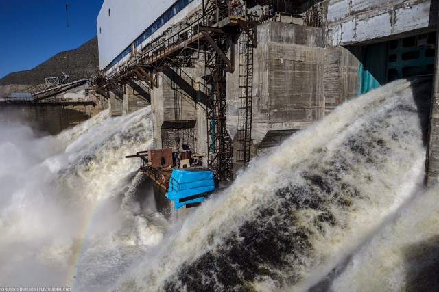 Богучанская ГЭС