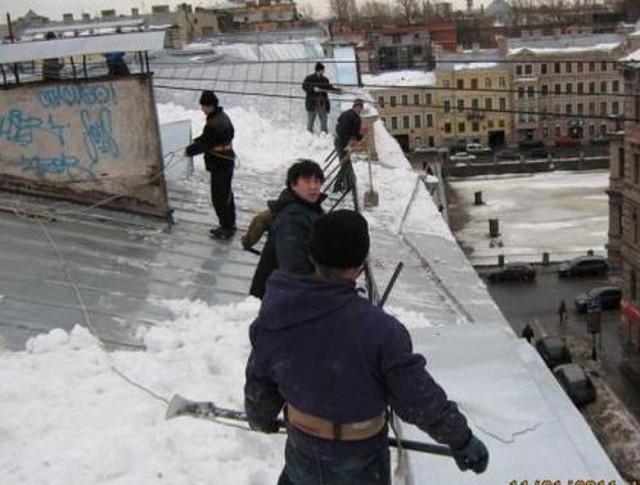 Вот так живешь на верхнем этаже и о потопе не подозреваешь