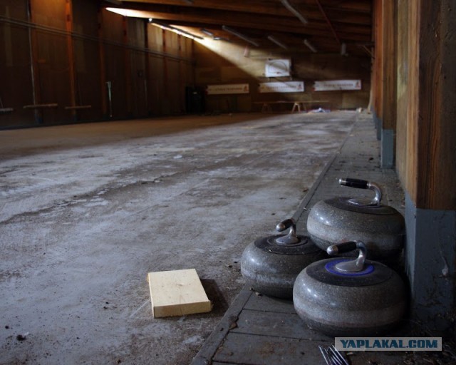 Канадский город-призрак застывший в 80-х