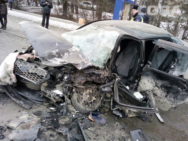 Иностранец-нелегал, устроивший в Екатеринбурге аварию с двумя погибшими, ударился в бега