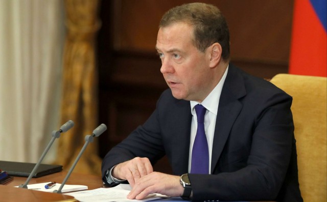 Медведев о заявлении Зеленского