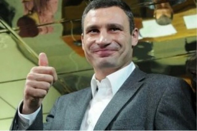 Бидон упал, снова