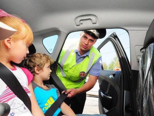 В России увеличат штрафы за перевозку детей без детских кресел