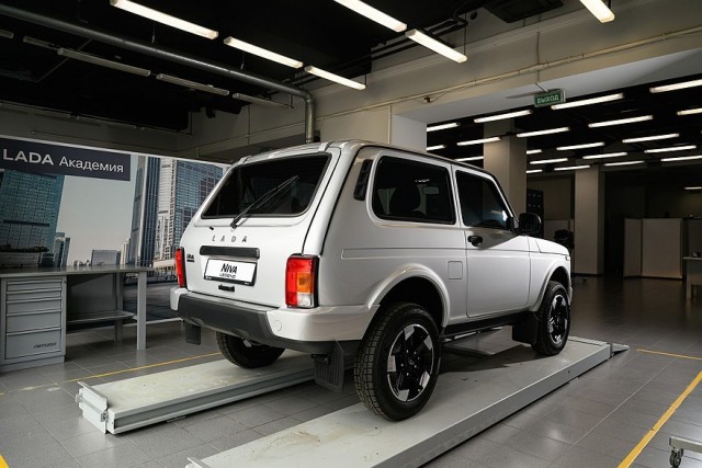 Lada Niva Legend получила новый мотор и оцинкованный кузов