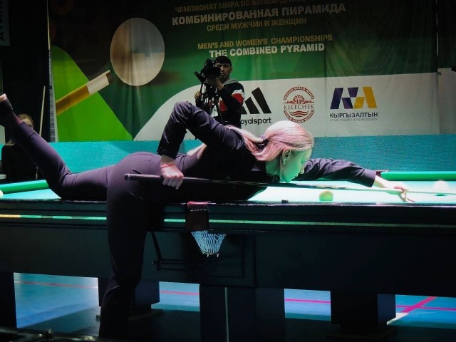 Бильярд свободная пирамида