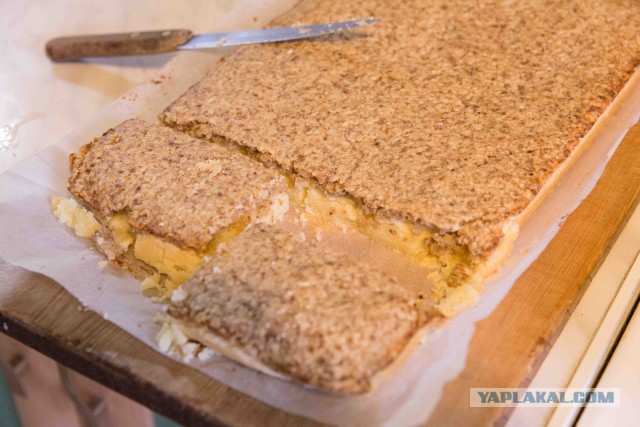 Самый простой песочный пирог с орехами
