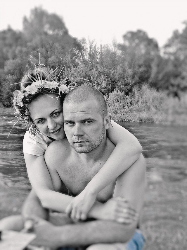 Ревнивый муж 5 часов избивал жену: она скончалась через 6 дней. Дочка женщины осталась круглой сиротой: ее отец погиб в ДТП