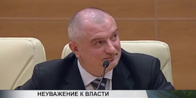 Всё, расходимся! Оскорбив Путина "ВКонтакте", электромонтёр из Котласа получил протокол о неуважении к власти