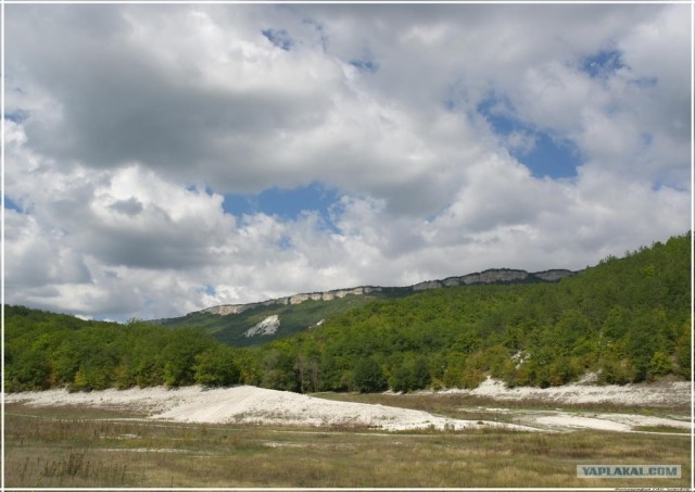 Крым. Новоульяновка. Водохранилище.