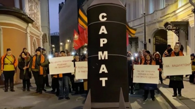 В Севастополе возник пожар после ракетной атаки