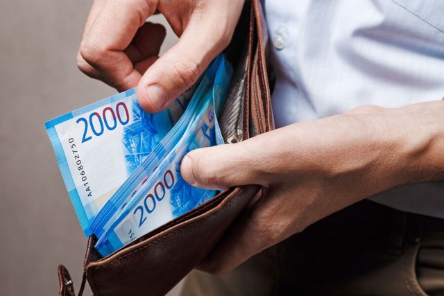 В Госдуме сообщили, что МРОТ в 2026 году могут увеличить на 20%