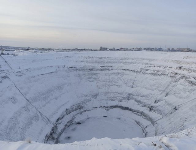 Почему прекратили добычу алмазов на карьере «Мир» в Якутии