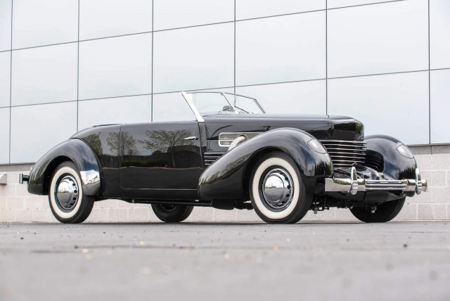 1937 Cord 812 Phaeton. Автопятница №150.