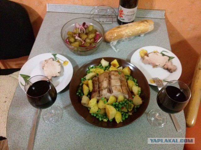 Свинина в горячем маринаде, с картохой и горохой
