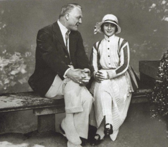 Редкие и интересные фото знаменитых людей.