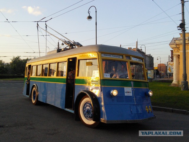 II Петербургский парад ретро-транспорта