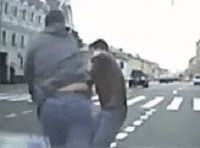 Очередной неадекват на дороге