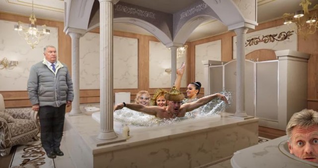 Тем временем во дворце...