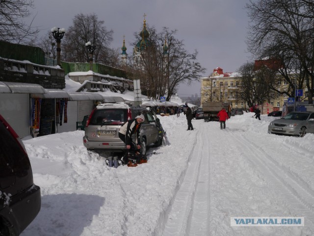 23 марта. Киев. Весна.