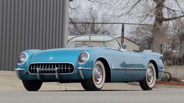 72 года Chevrolet Corvette. Немного красивых фото.
