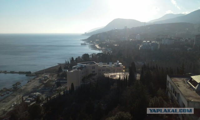 Заброшенный санаторий в Алуште 2