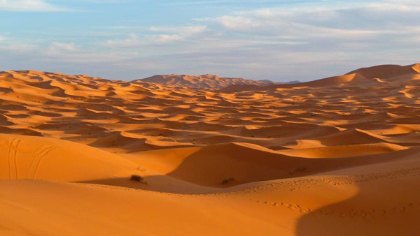 "Капризную дыру" обнаружили жители одной из арабских пустынь
