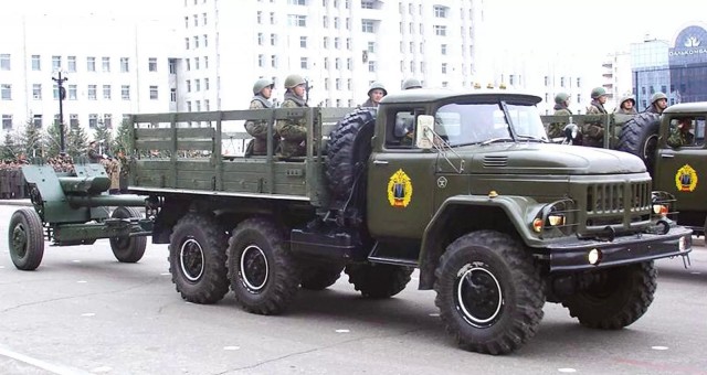 Советский военный грузовик: родословная армейского автомобиля ЗИЛ-131