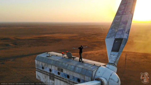 Огромный заброшенный советский ветрогенератор