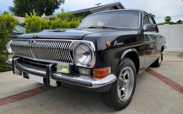 На автомобильном аукционе в США выставили «Волгу» 1978 г.в. с креслами BMW за 25 тыс. долларов (2 млн. рублей)