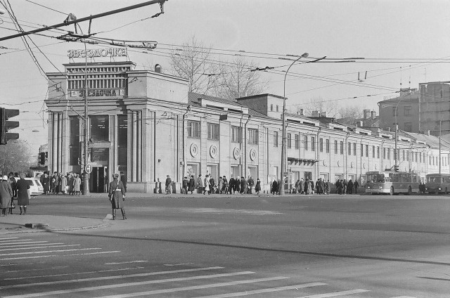 Москва и москвичи. Двадцатый век. 02.09.25