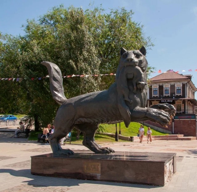 Ленин разный))