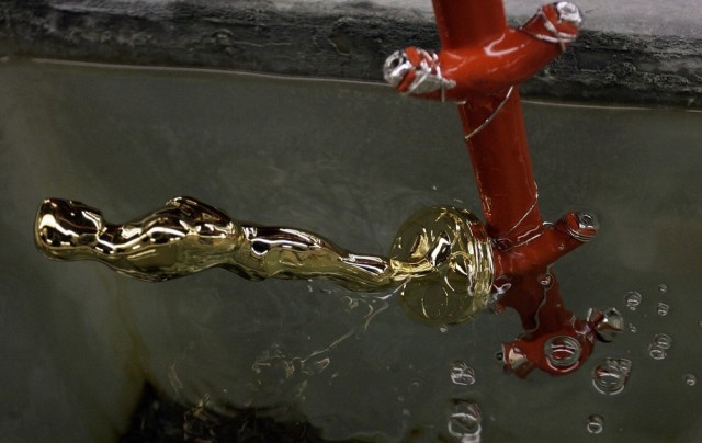 Изготовление "Оскара" для премий этого года