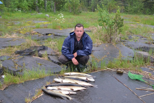 Карелия.Рыбалка на глухом лесном озере.Июнь 2014