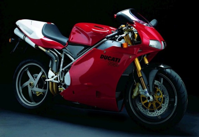 Забытый владельцем: новый Ducati 996R в заводском ящике