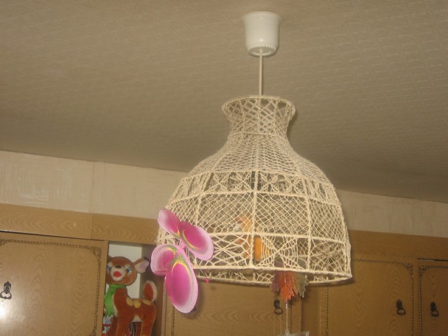 Жена переделала люстру