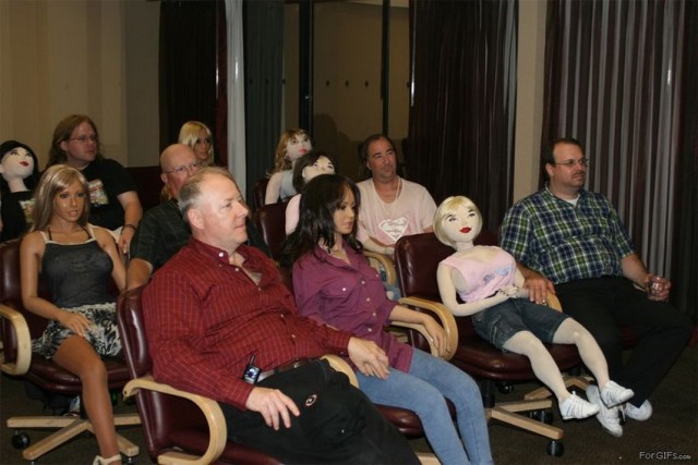 Приехал с подружкой в лес отдохнуть