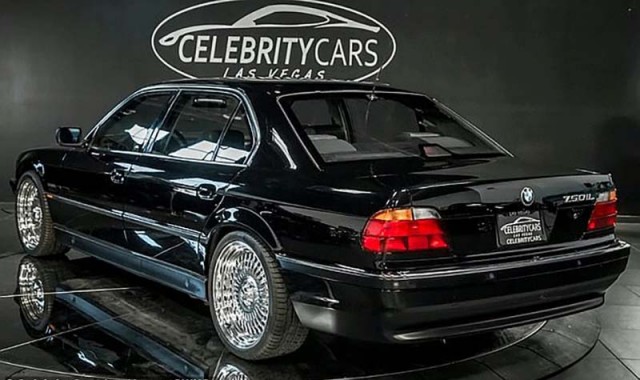 BMW, перевозивший Тупака, когда он был застрелен в 1996 году, выставлен на аукцион за $1,75 млн