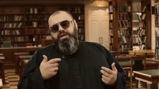 От бурильщика скважины стиральной машиной. Колем фундук в домашних условиях