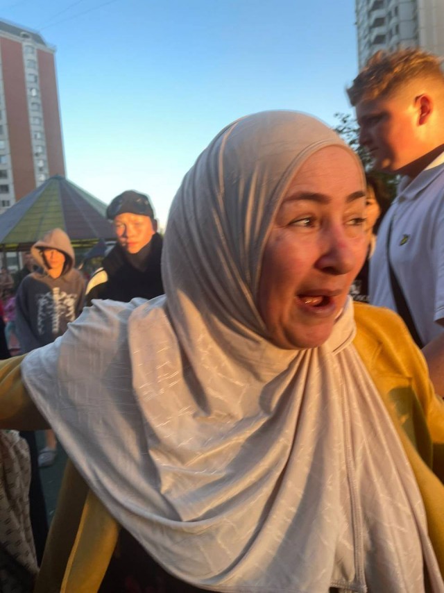 Злобная замоташка и родители-куколды