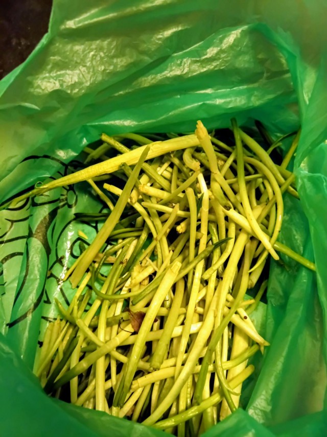 Я нагнул всех. Вообще не покупал цветы