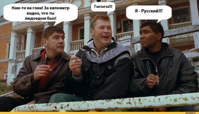 В Киеве демонтировали памятник Михаилу Булгакову