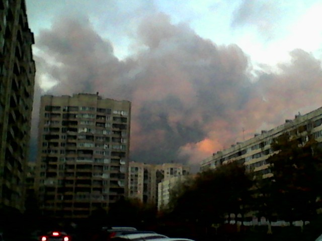 Питер. Пожар в районе Парнаса