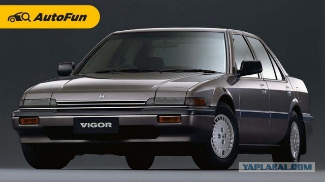 5 метров длины, 206 л.с., расход 4,9 л на 100 км $32 тыс. Honda Accord