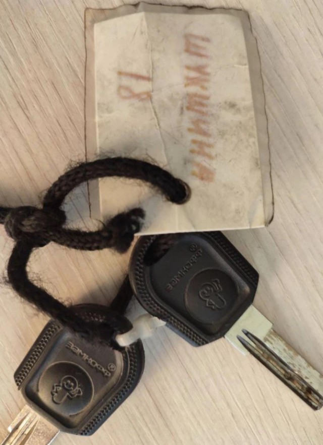 В Алтайском крае семья случайно сделала ремонт в чужом доме, после чего их из него выселили