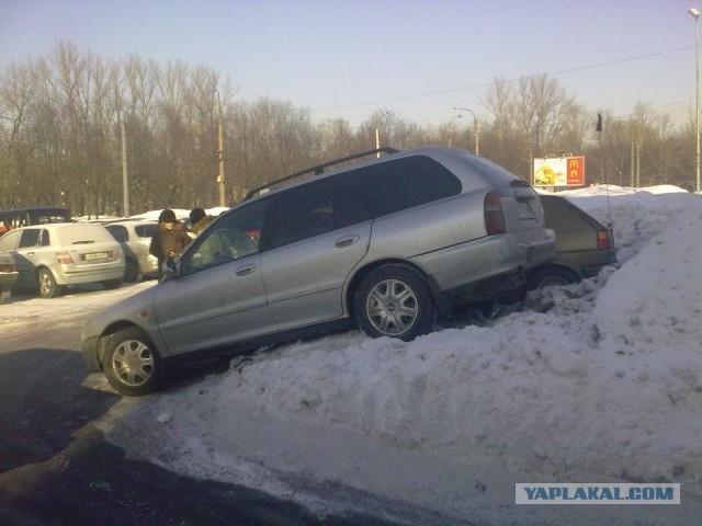 Владелец Volkswagen Polo решил проблему с парковками