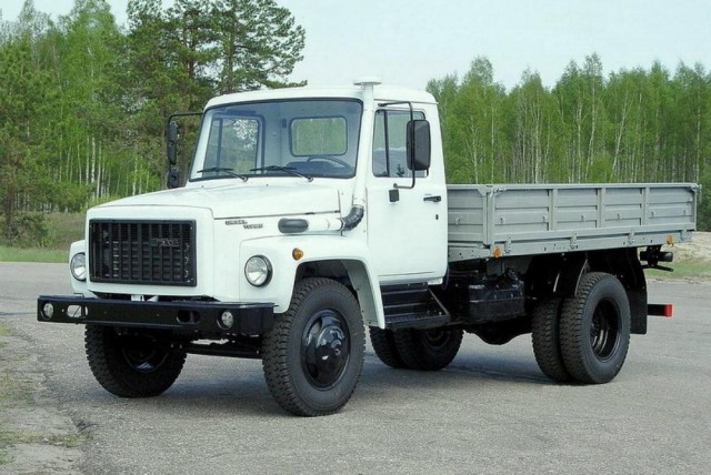 Приз за самое мучительное переключение передач можно смело отдавать BYD Song