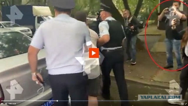 В Измайловском парке неизвестные начали издеваться над женщиной и распылили ей в лицо перцовый баллончик