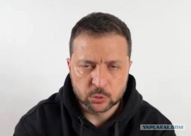 Зеленский ответил на угрозы Медведева в его адрес