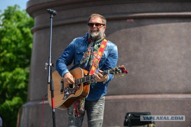 Борису Гребенщикову* грозит новый штраф. Судить будут в Петербурге