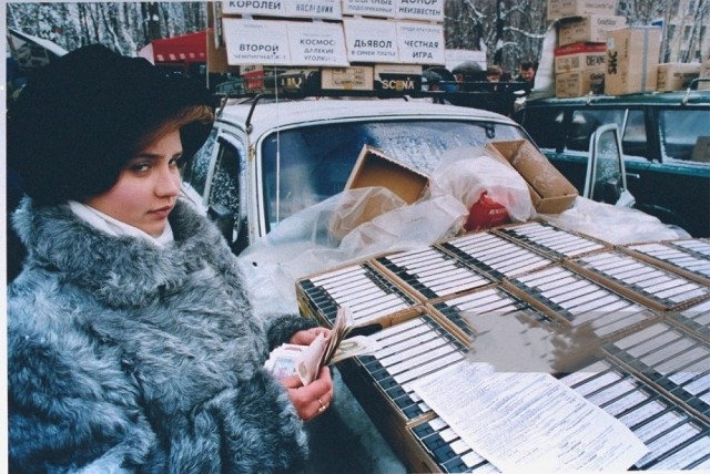Девчата из 90-х и 00-х